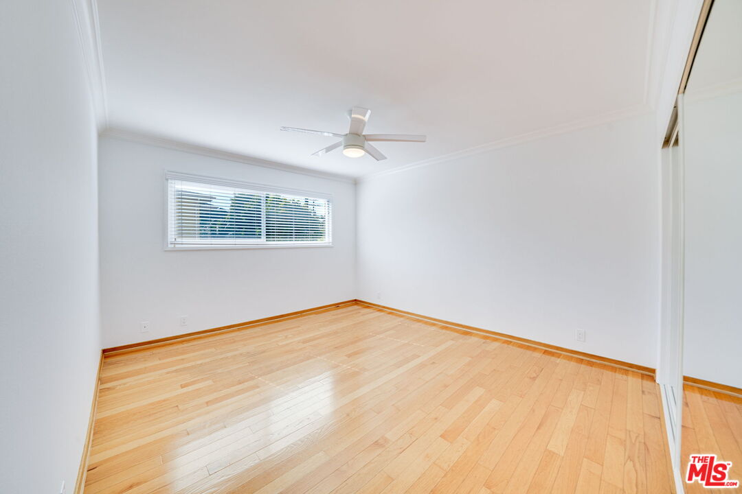 230 Bicknell Ave Unit: 104