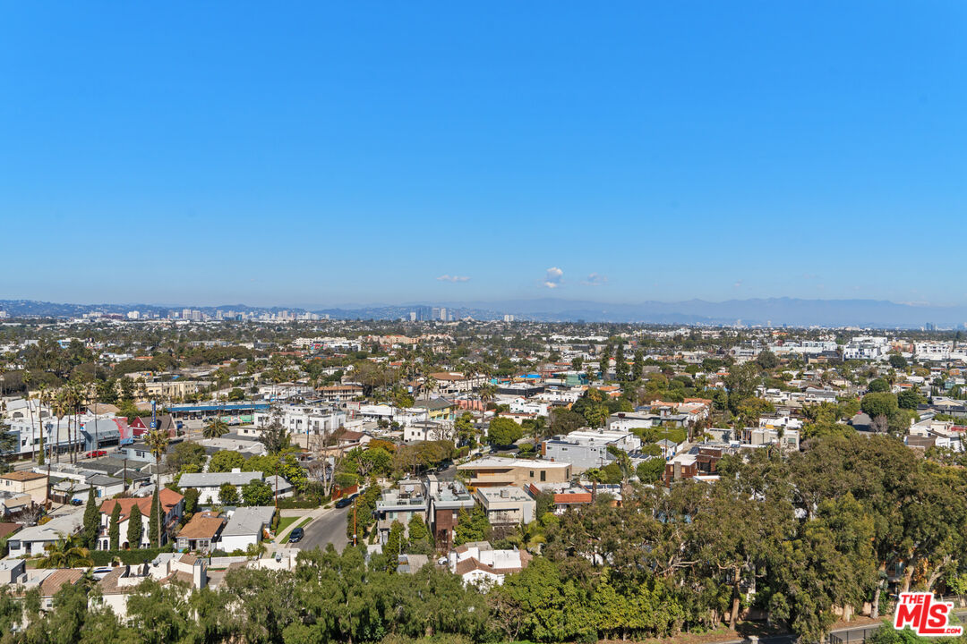 4316 Marina City DR Unit: 931