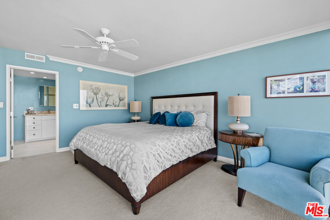 4316 Marina City DR Unit: 931