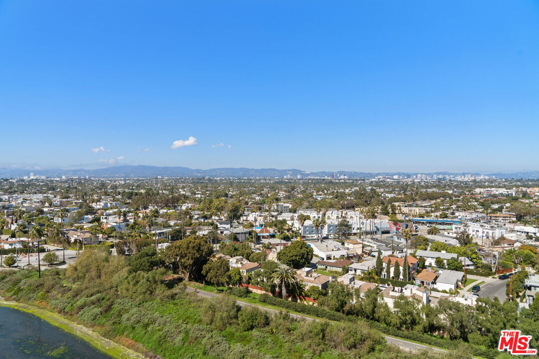 4316 Marina City DR Unit: 931