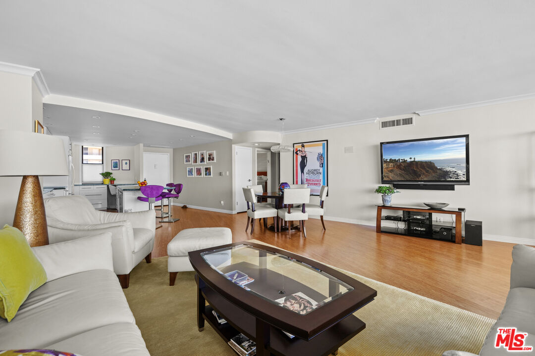 4316 Marina City DR Unit: 931