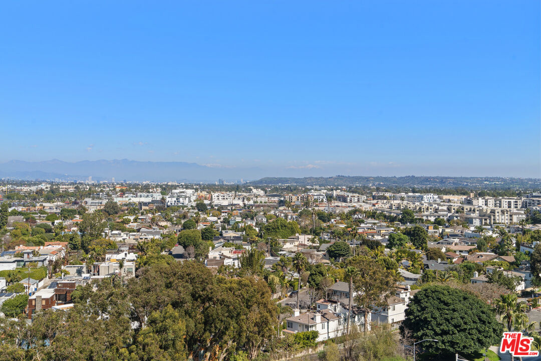 4316 Marina City DR Unit: 931