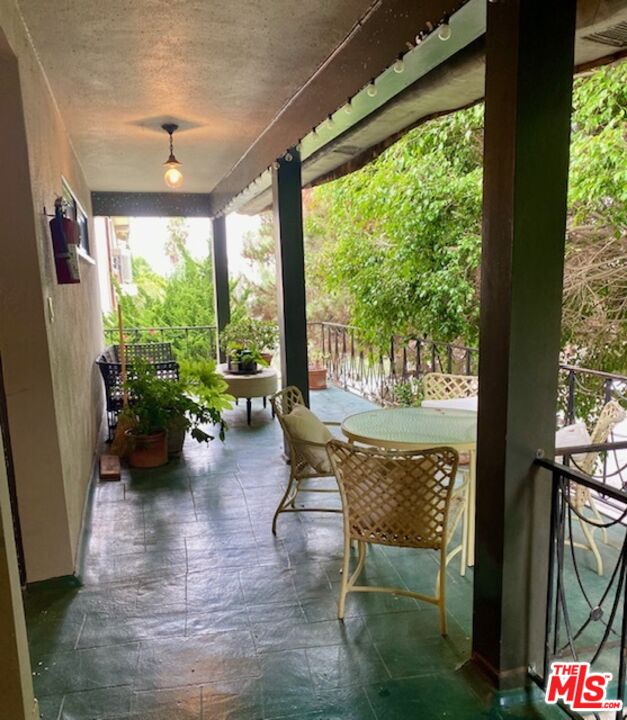 902 California Ave Unit: D