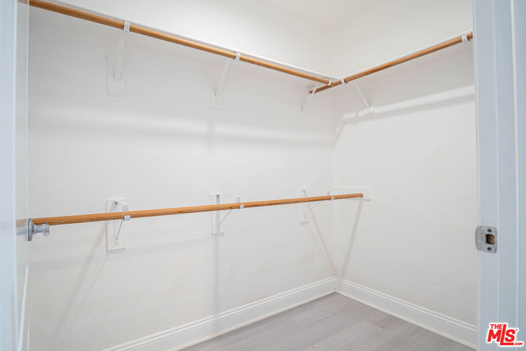 11961 Montana Ave Unit: 203