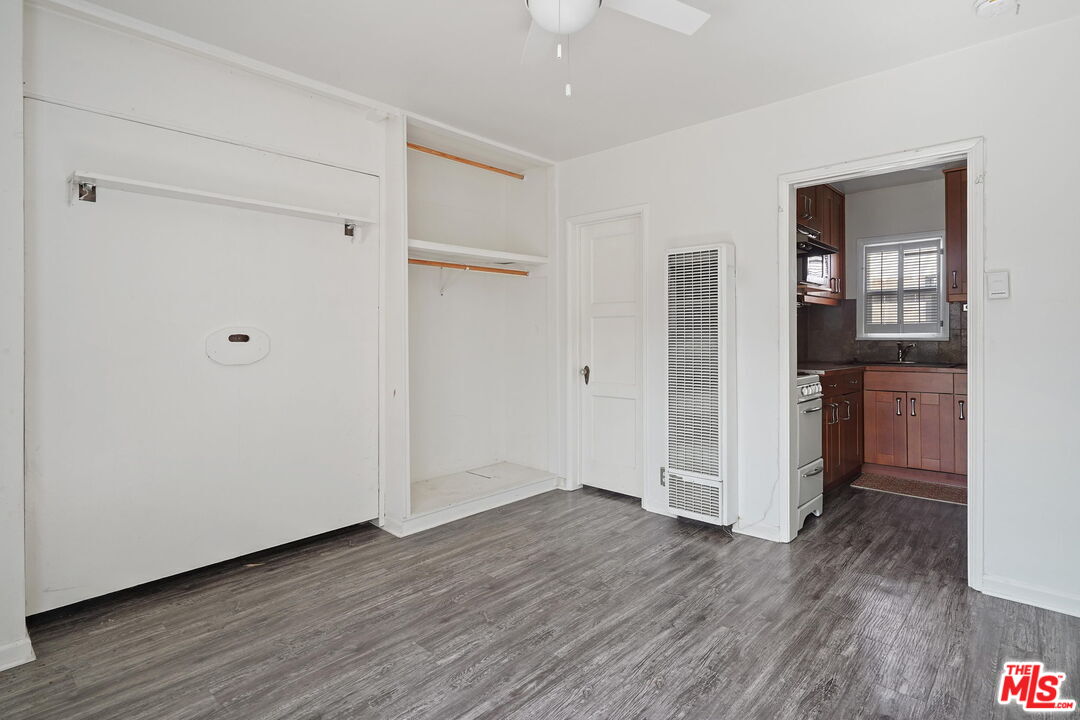 214 6th AVE