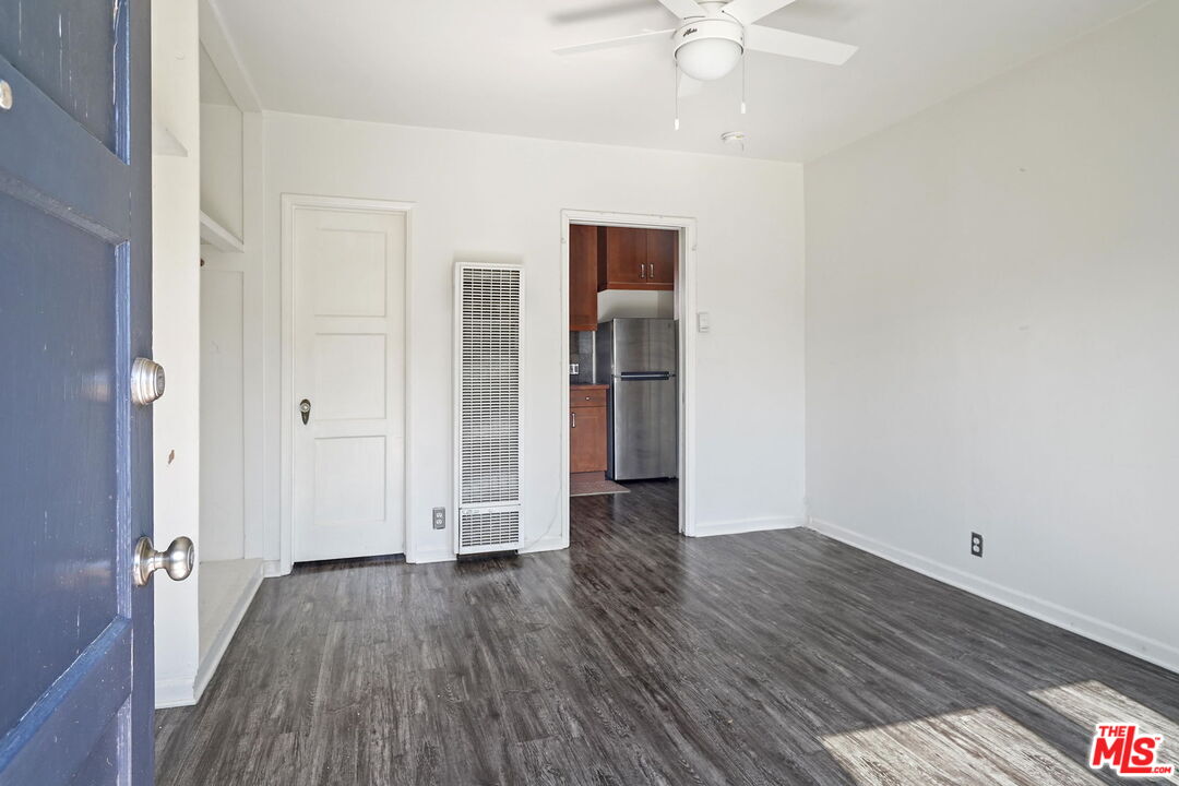214 6th AVE