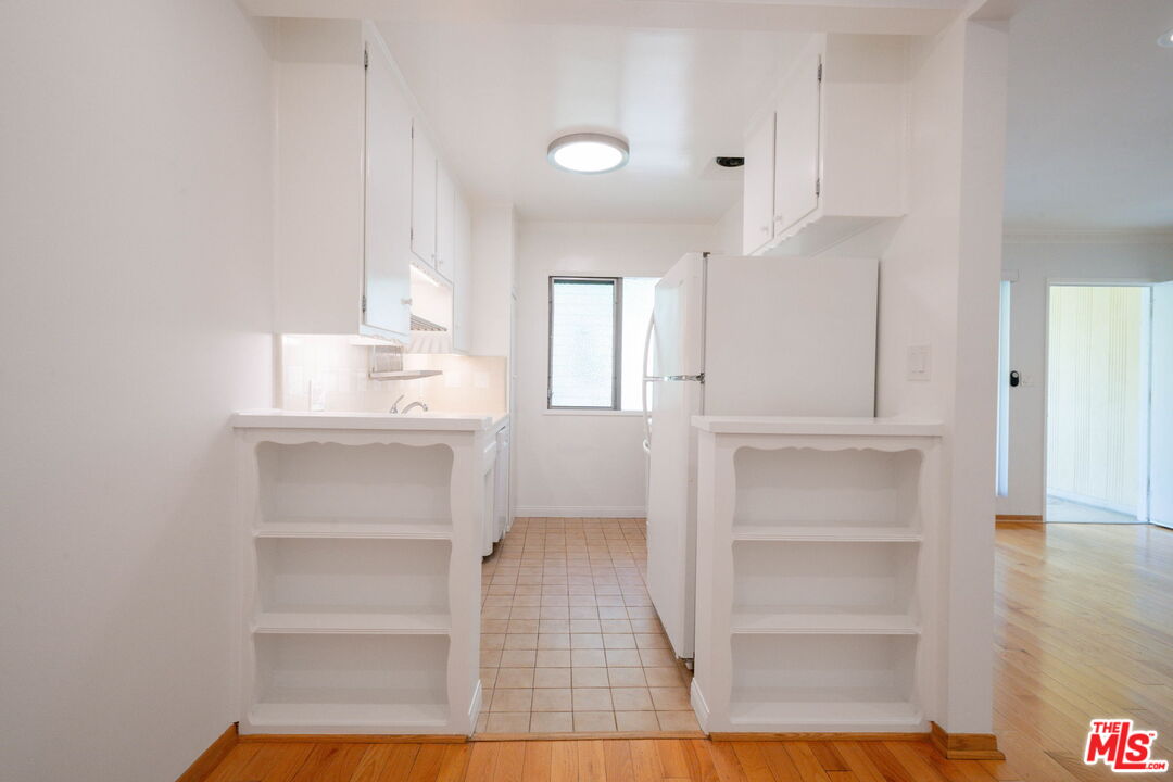 1037 11th St Unit: 6