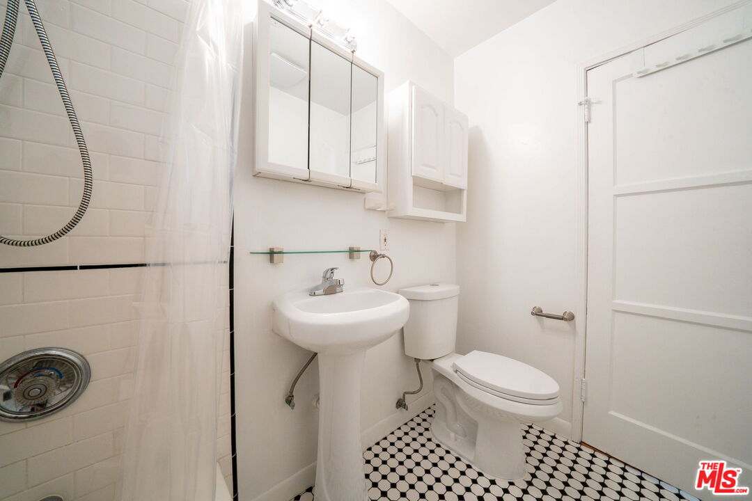 601 9th St Unit: E