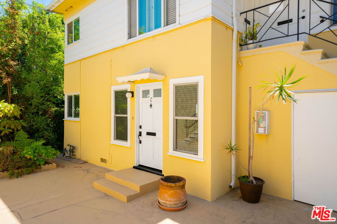 601 9th St Unit: C