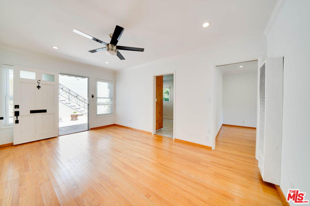 601 9th St Unit: C