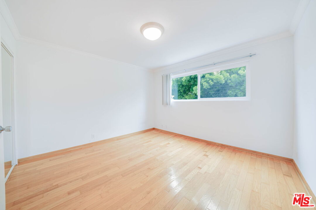 230 Bicknell Ave Unit: 103