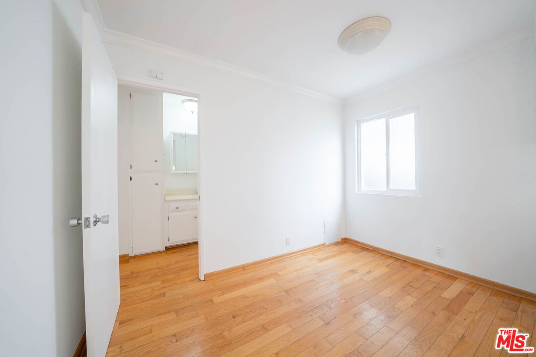 230 Bicknell Ave Unit: 103