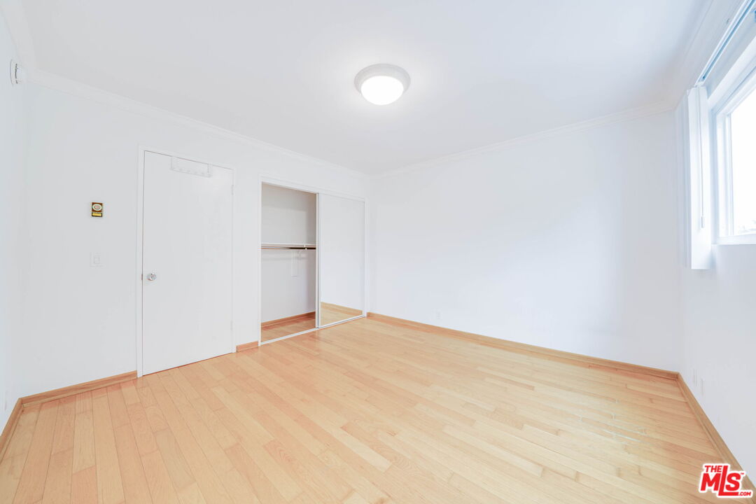 230 Bicknell Ave Unit: 103