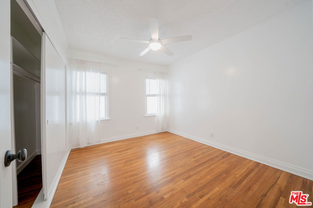 1022 21st St Unit: Front Hse