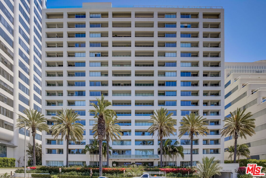 1221 W OCEAN AVE Unit: 707
