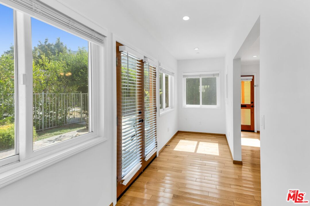 1134 Euclid St Unit: A