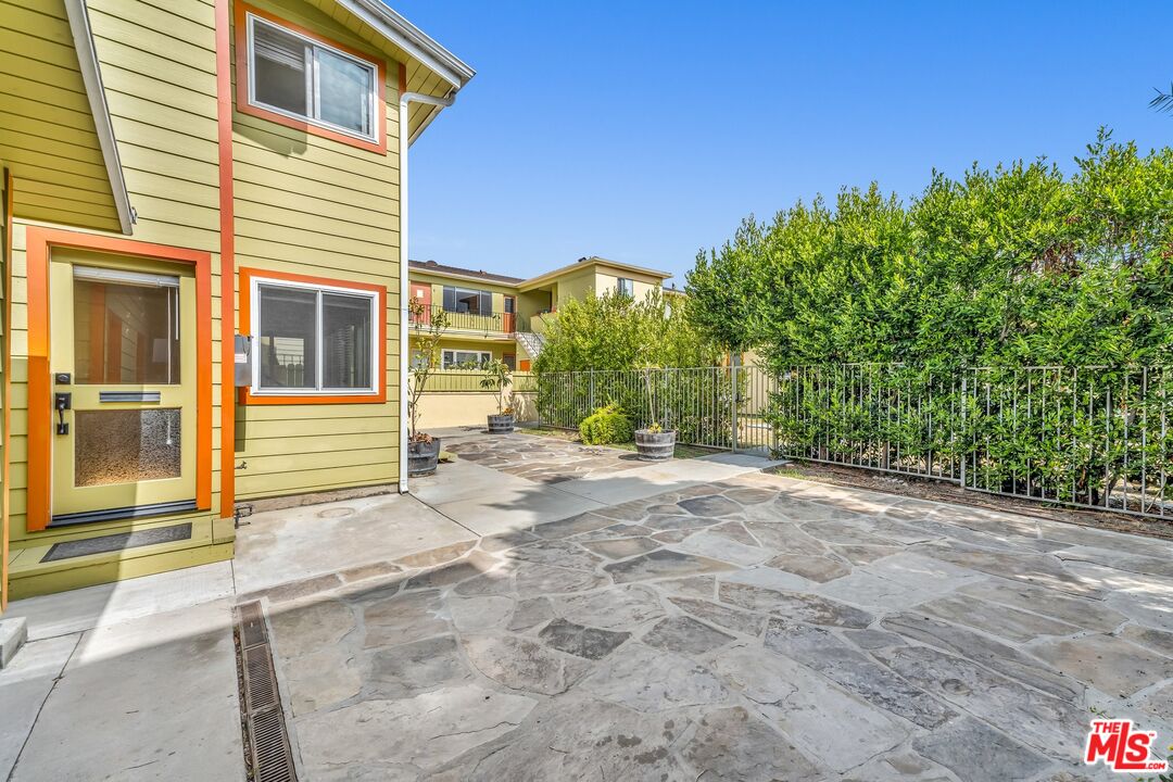 1134 Euclid St Unit: A