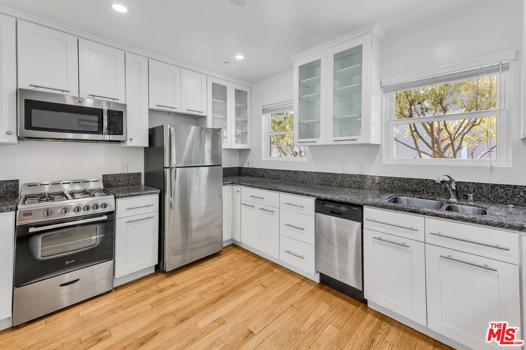 1134 Euclid St Unit: A