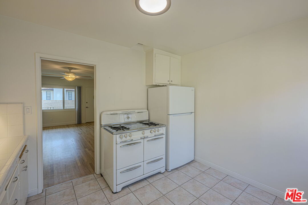 913 20th St Unit: 4