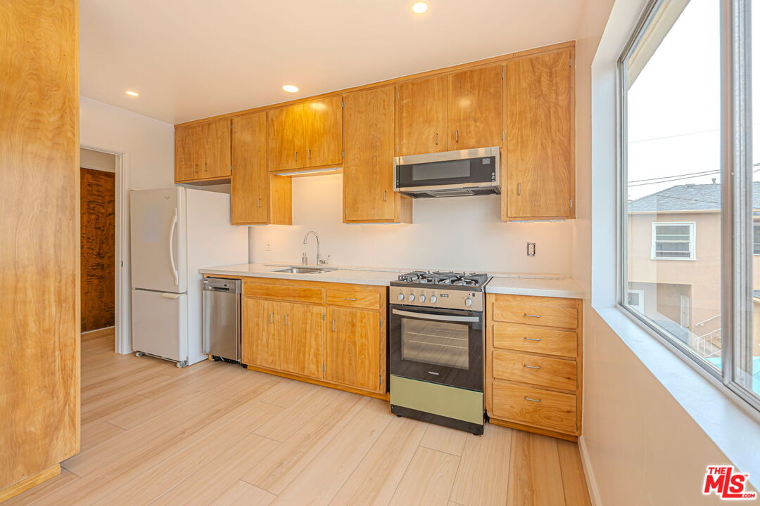1128 Euclid St Unit: E
