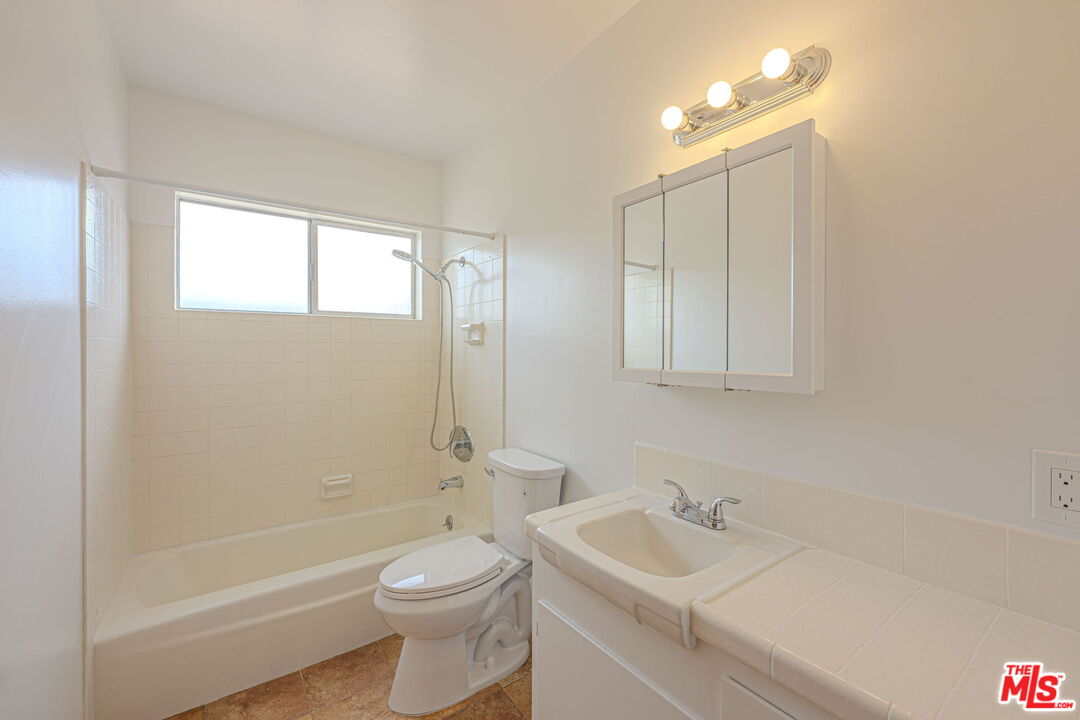 1128 Euclid St Unit: E