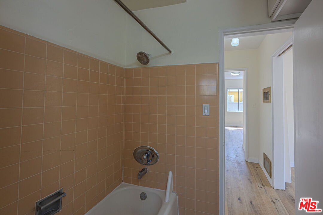 1247 22nd St Unit: 1