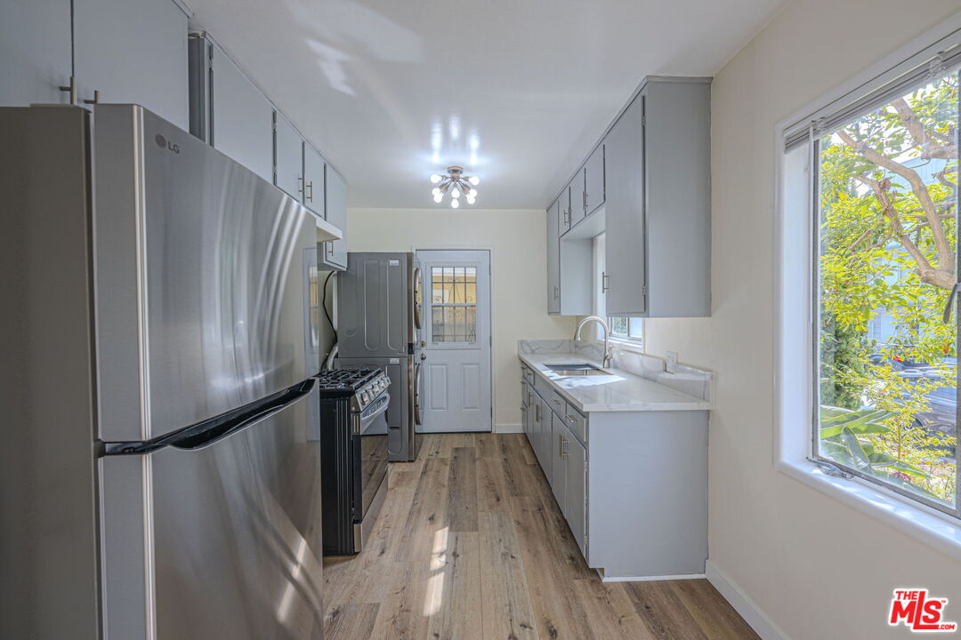 1247 22nd St Unit: 1