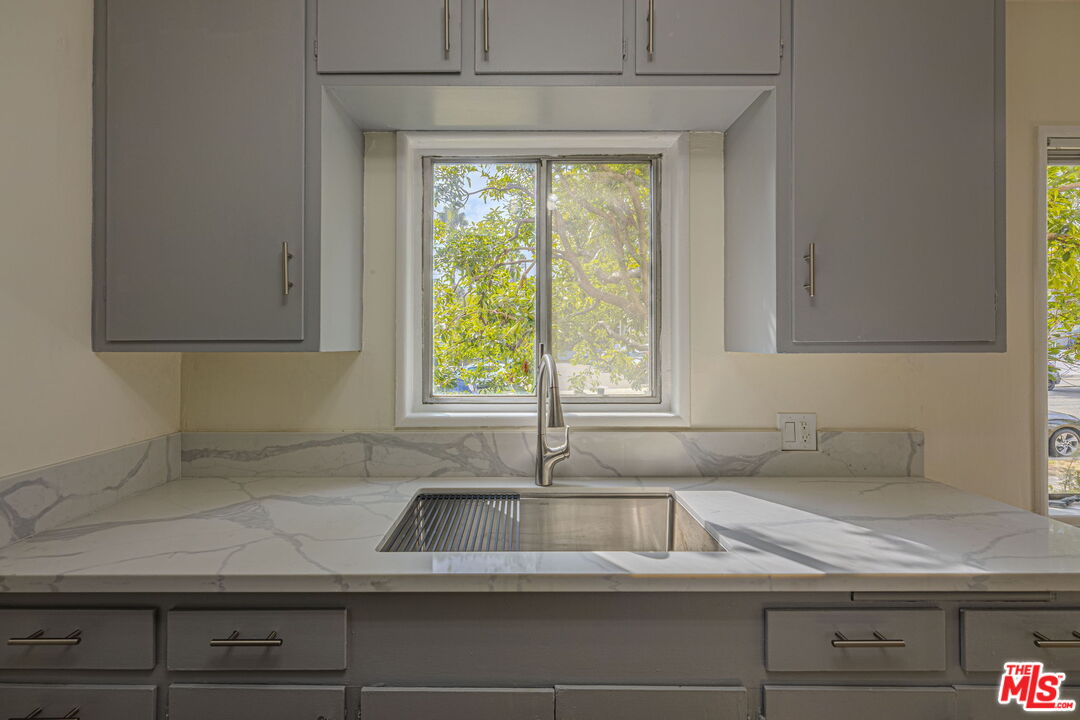 1247 22nd St Unit: 1