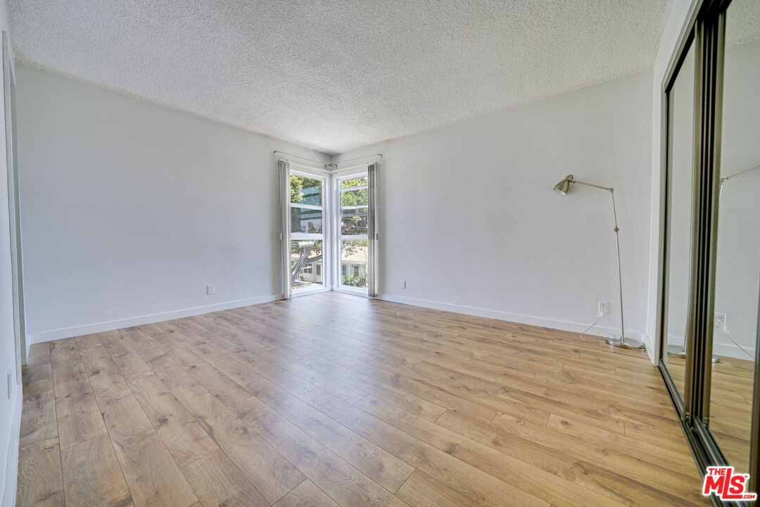 2101 California Ave Unit: 9