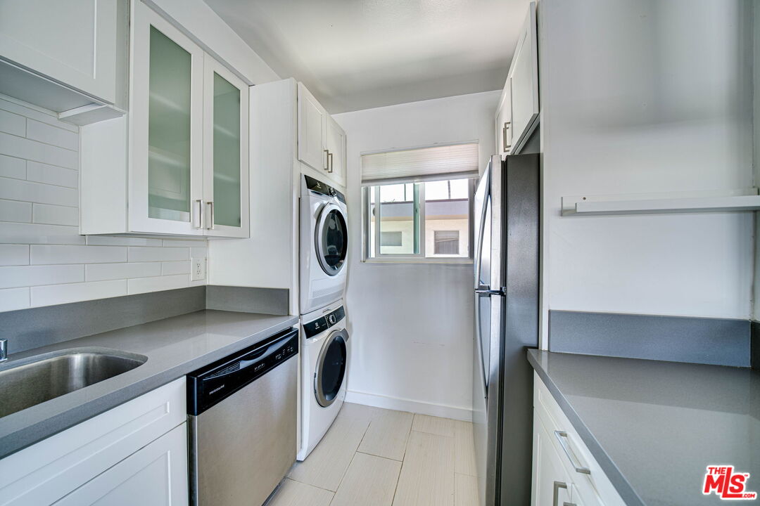 2101 California Ave Unit: 9