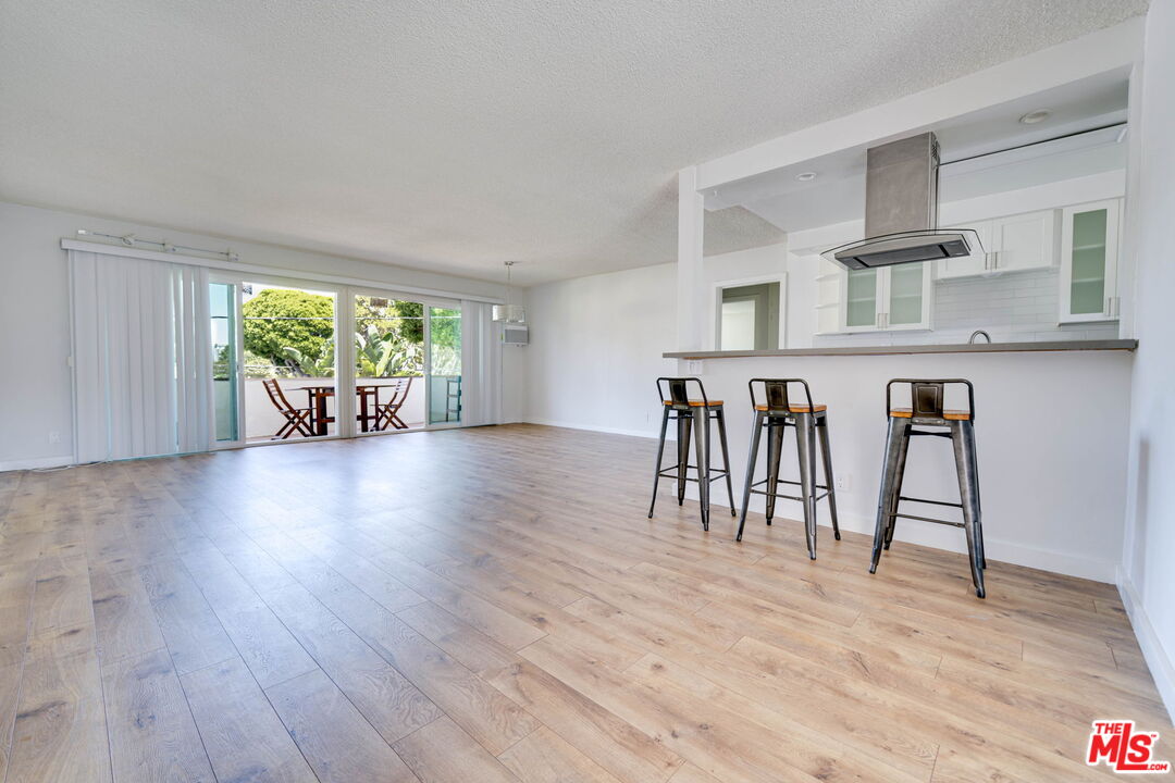 2101 California Ave Unit: 9