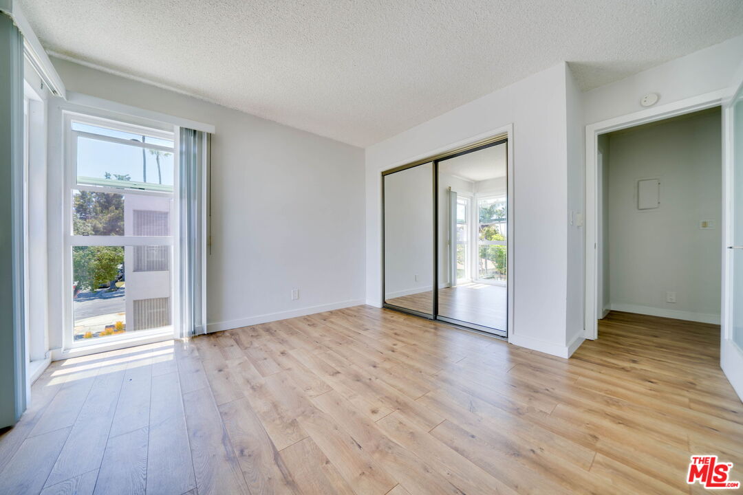 2101 California Ave Unit: 9
