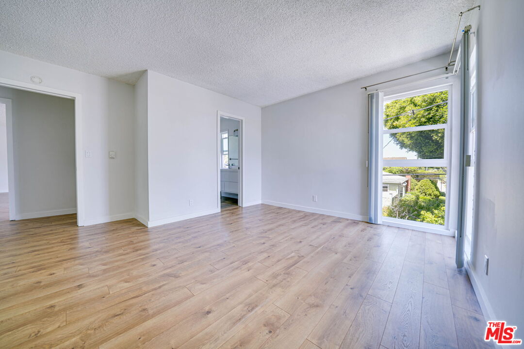 2101 California Ave Unit: 9