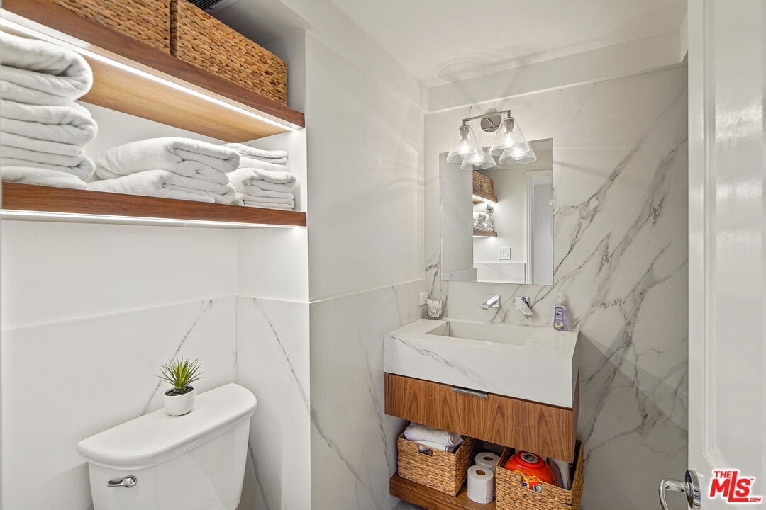 101 OCEAN AVE Unit: F601