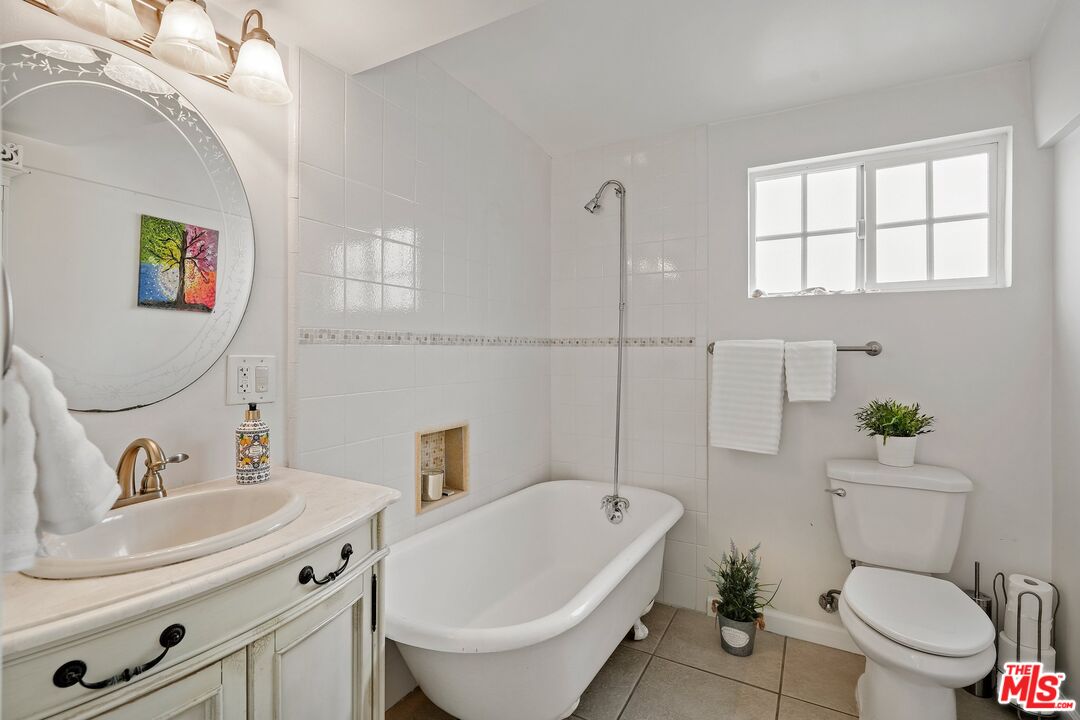 2213 Virginia Ave