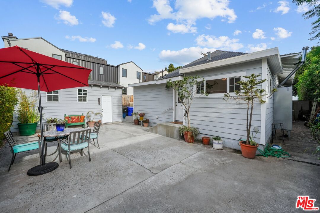 2213 Virginia Ave
