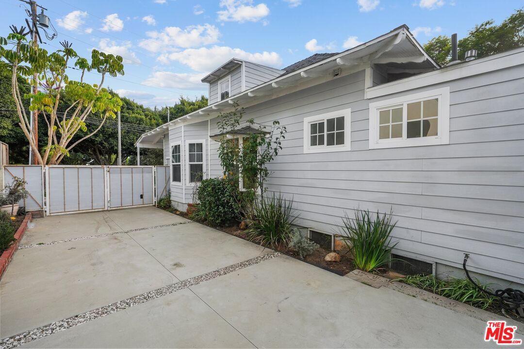2213 Virginia Ave