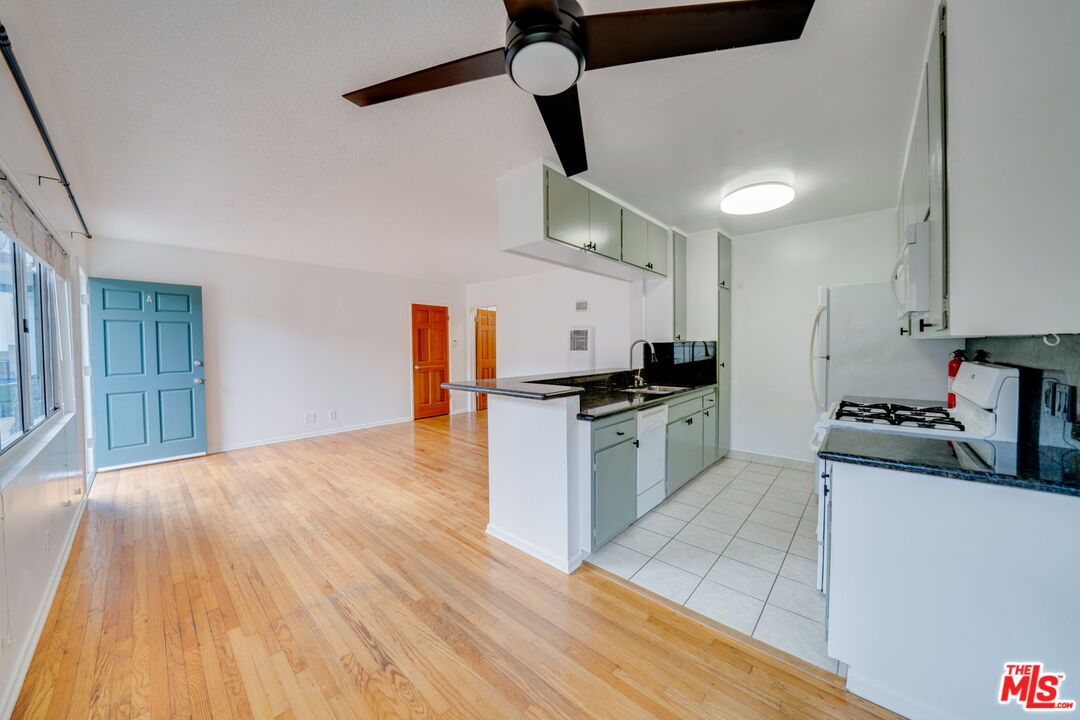 1022 21st St Unit: B