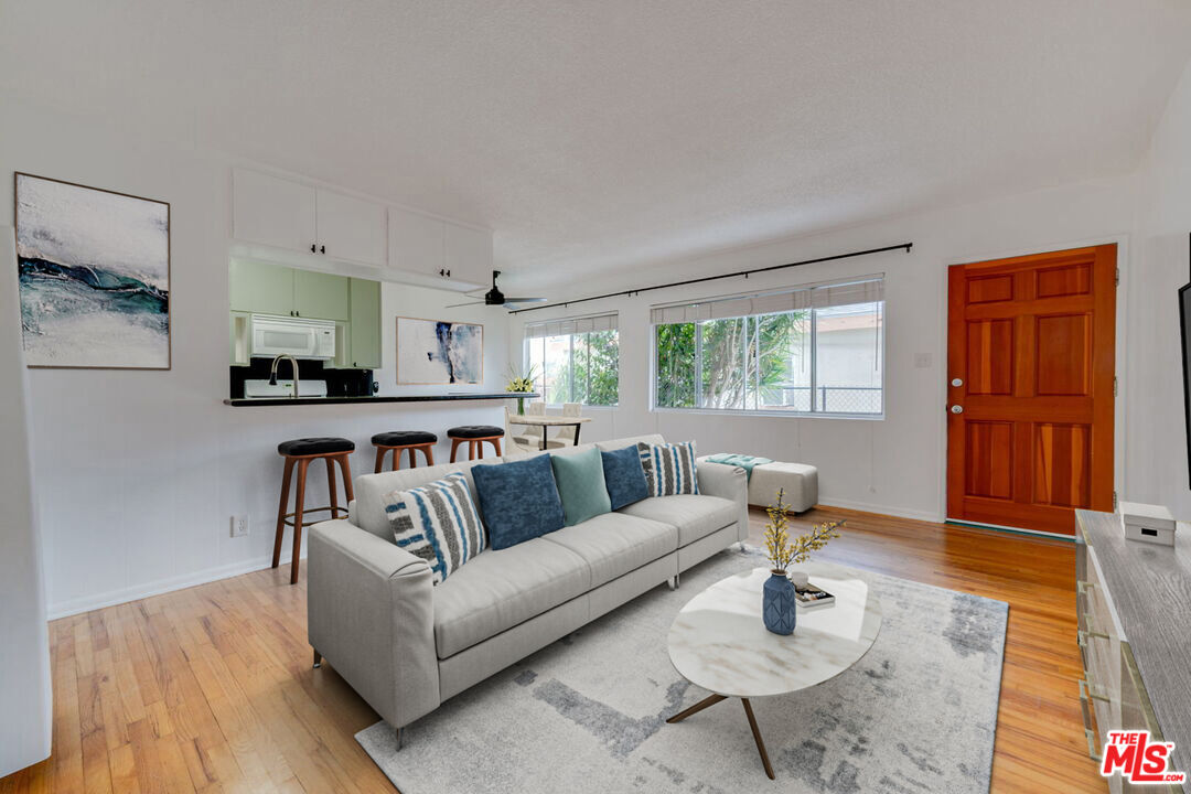 1022 21st St Unit: B