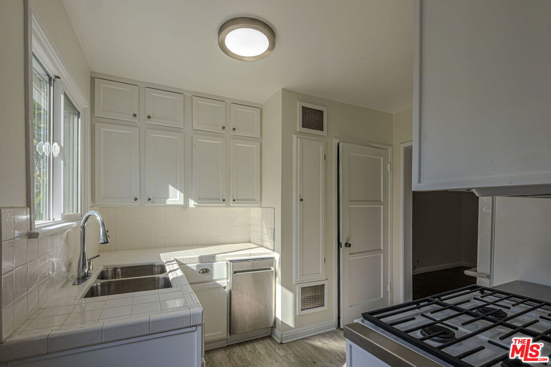 1760 18th St Unit: Apt C