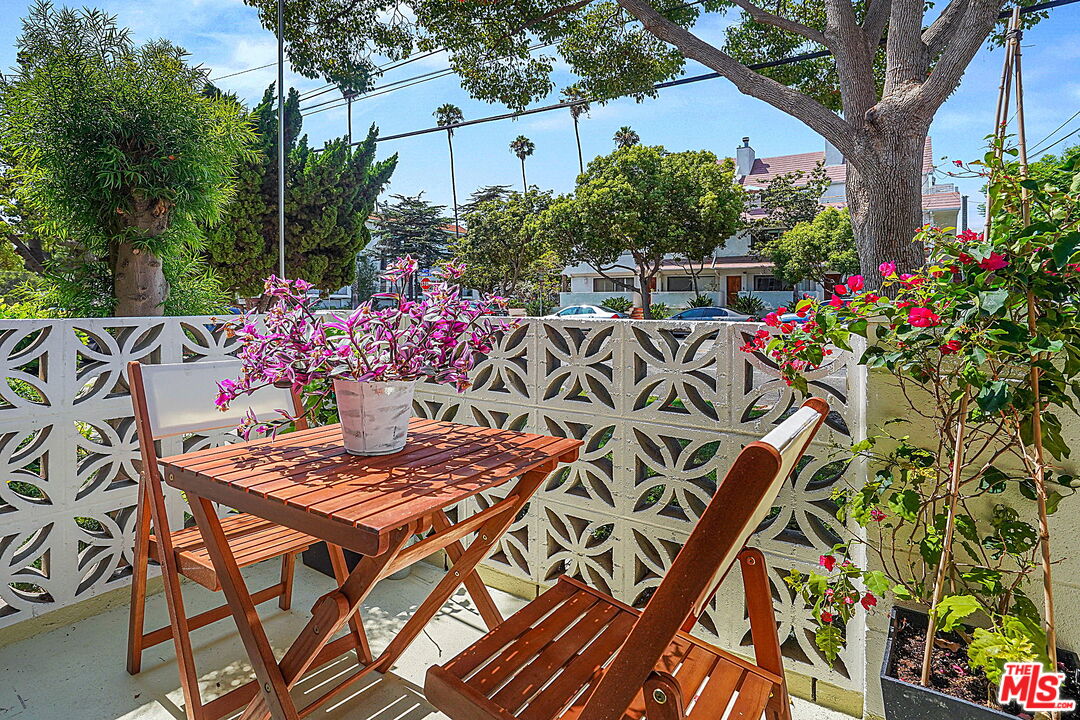 1208 California Ave Unit: A