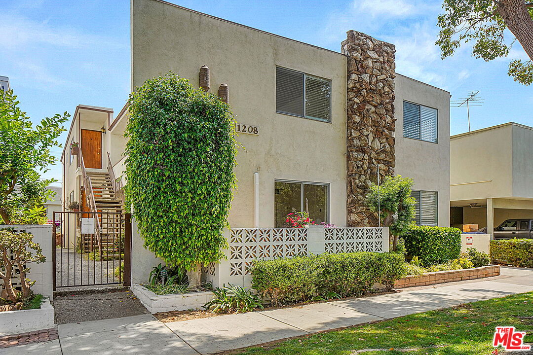 1208 California Ave Unit: A