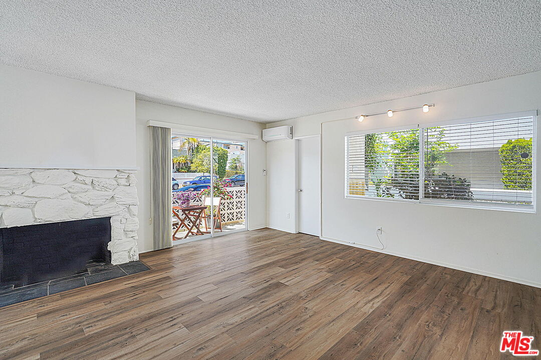 1208 California Ave Unit: A