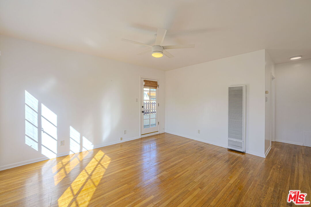 947 17th St Unit: E