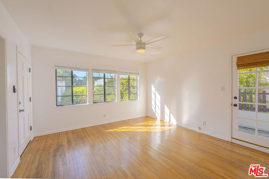 947 17th St Unit: E