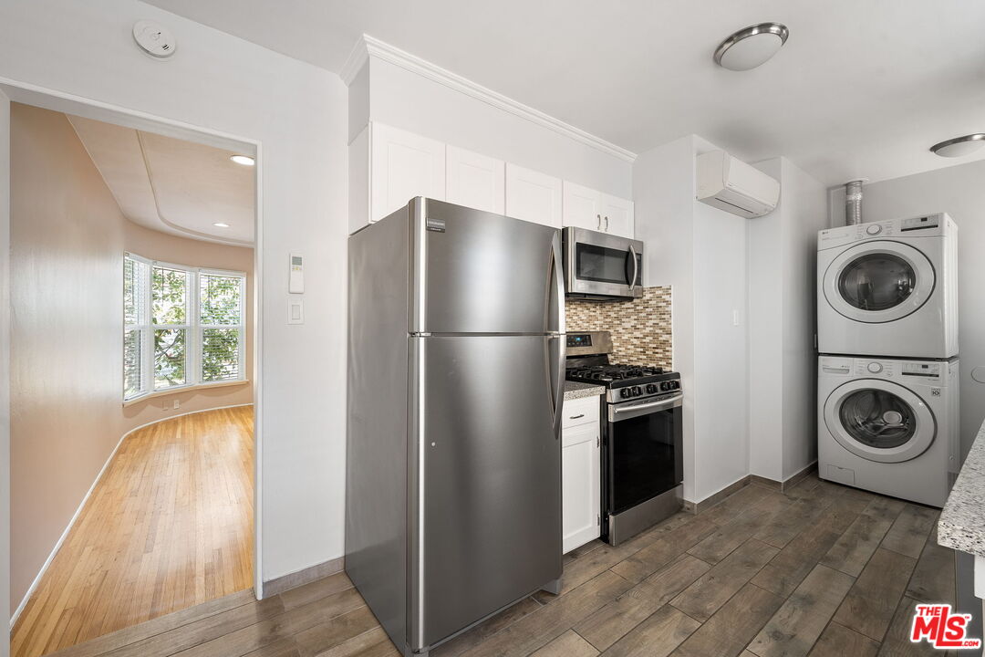 1512 Ocean Park Blvd Unit: 2