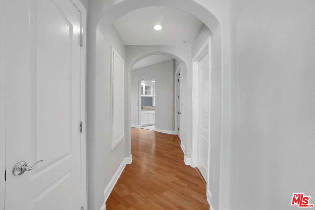 11961 Montana Ave Unit: 304