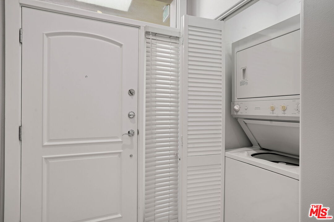 11961 Montana Ave Unit: 304