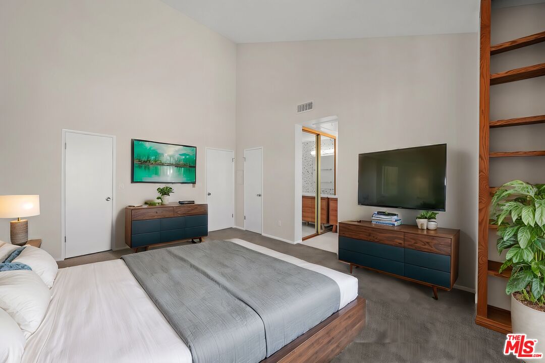 1429 26th St Unit: 14