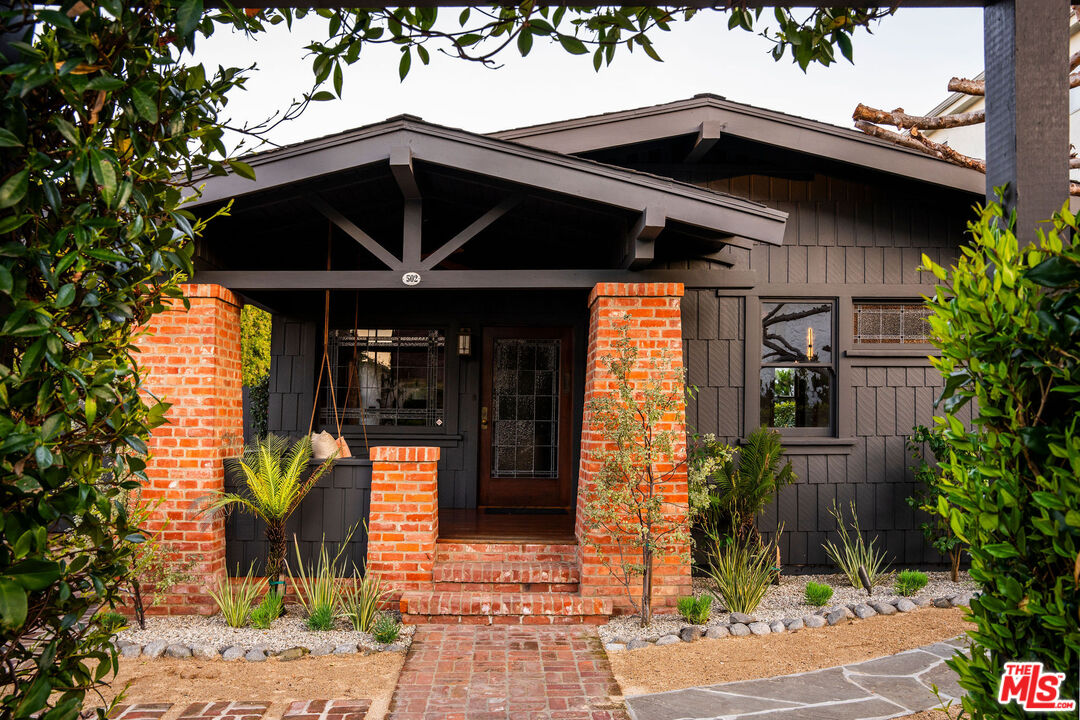 502 Raymond Ave